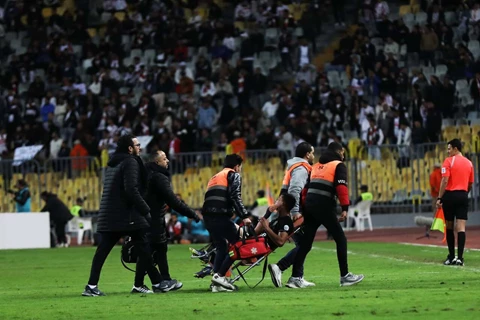 "كدمة في الفك".. طبيب الزمالك يكشف تفاصيل إصابة محمد شحاتة
